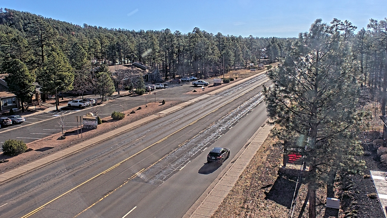 Thumbnail for current weather camera view from Town of Pinetop-Lakeside in Lakeside, Arizona