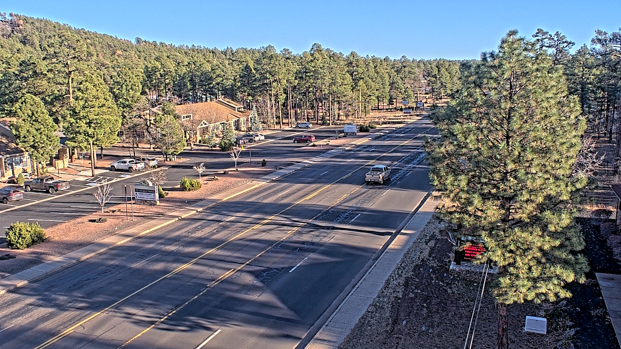 Thumbnail for current weather camera view from Town of Pinetop-Lakeside in Lakeside, Arizona