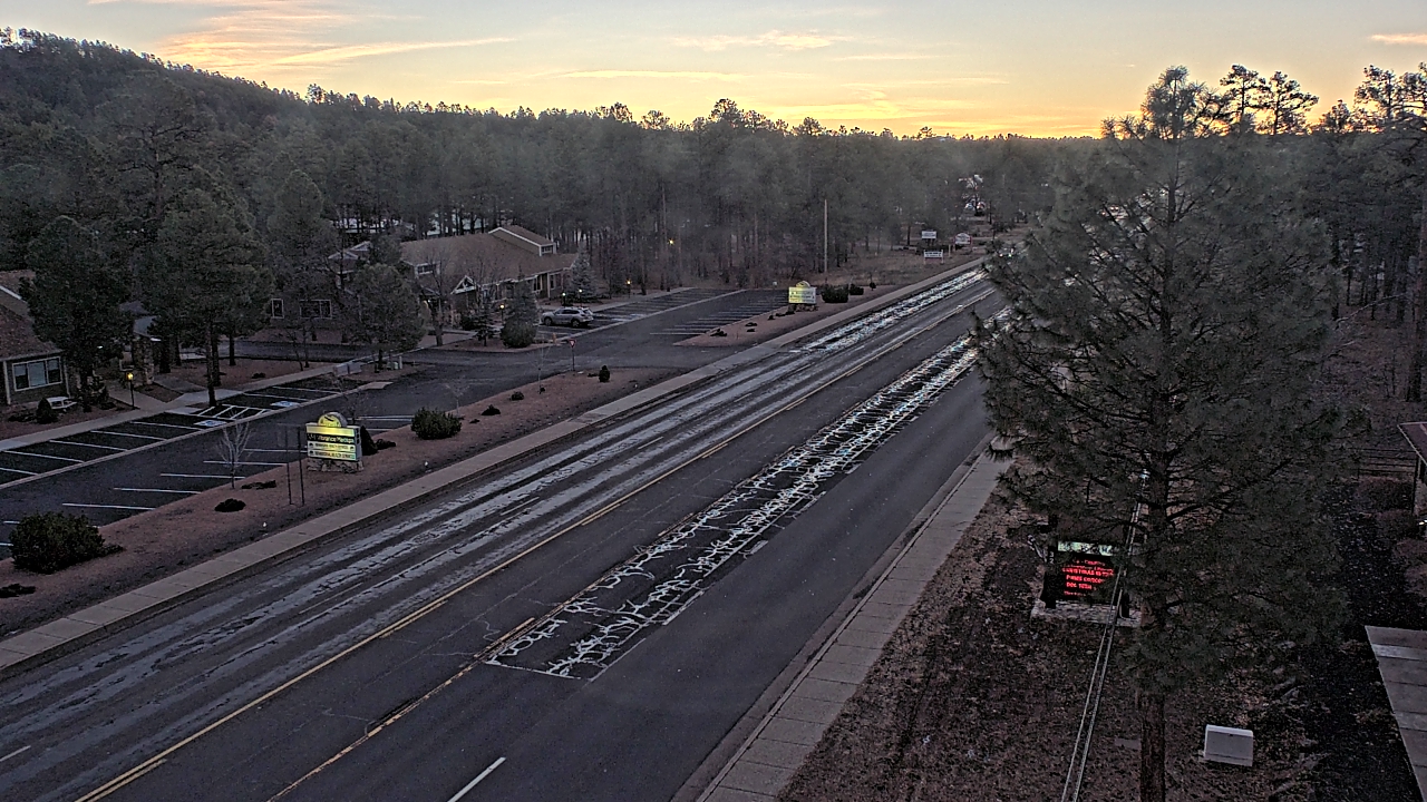 Thumbnail for current weather camera view from Town of Pinetop-Lakeside in Lakeside, Arizona