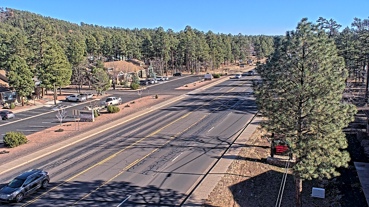Thumbnail for current weather camera view from Town of Pinetop-Lakeside in Lakeside, Arizona