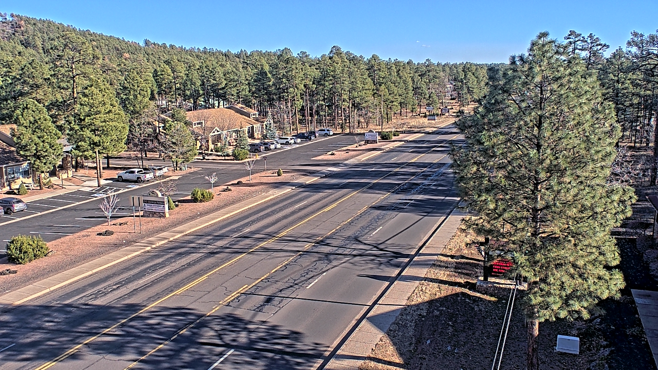 Thumbnail for current weather camera view from Town of Pinetop-Lakeside in Lakeside, Arizona