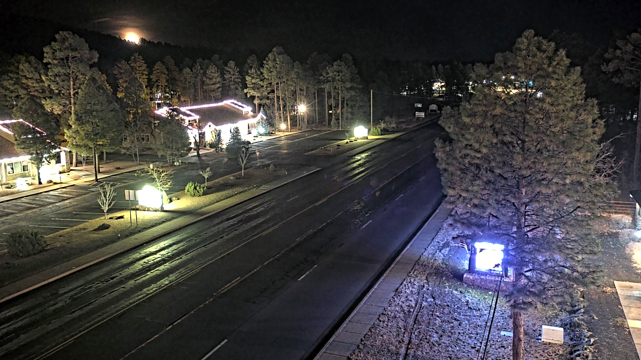 Thumbnail for current weather camera view from Town of Pinetop-Lakeside in Lakeside, Arizona