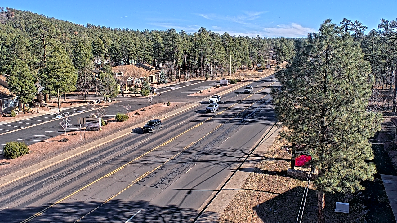 Thumbnail for current weather camera view from Town of Pinetop-Lakeside in Lakeside, Arizona