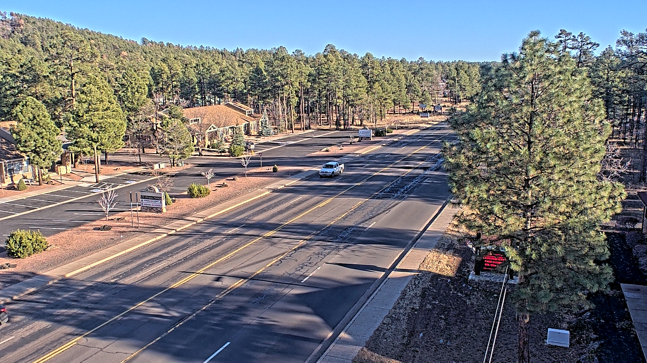 Thumbnail for current weather camera view from Town of Pinetop-Lakeside in Lakeside, Arizona