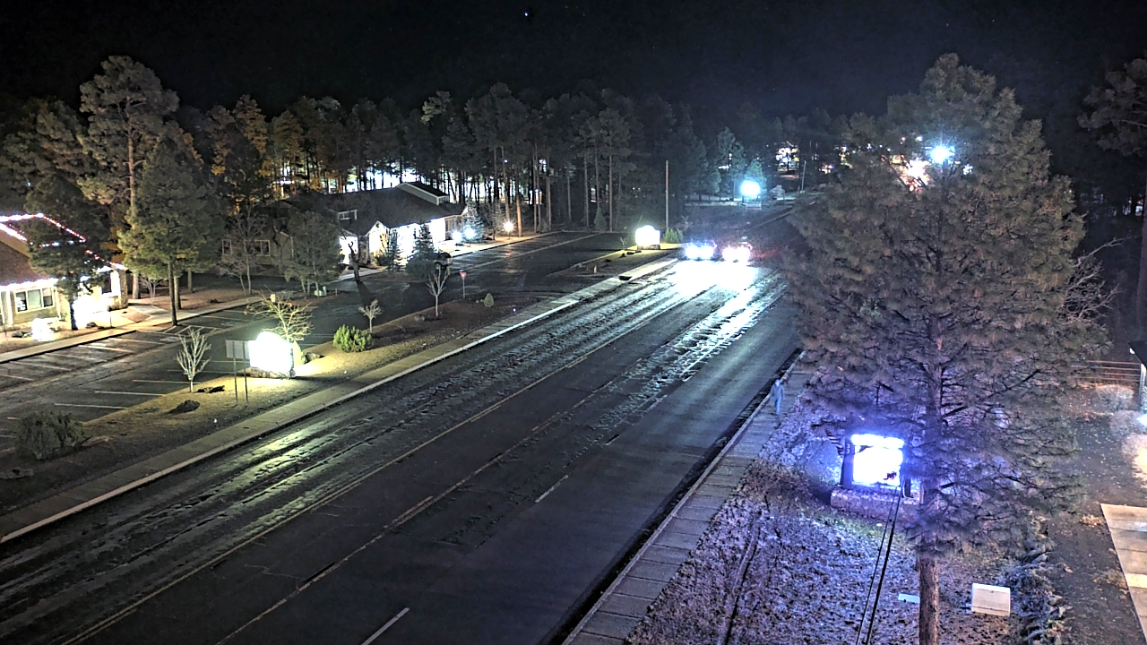 Thumbnail for current weather camera view from Town of Pinetop-Lakeside in Lakeside, Arizona