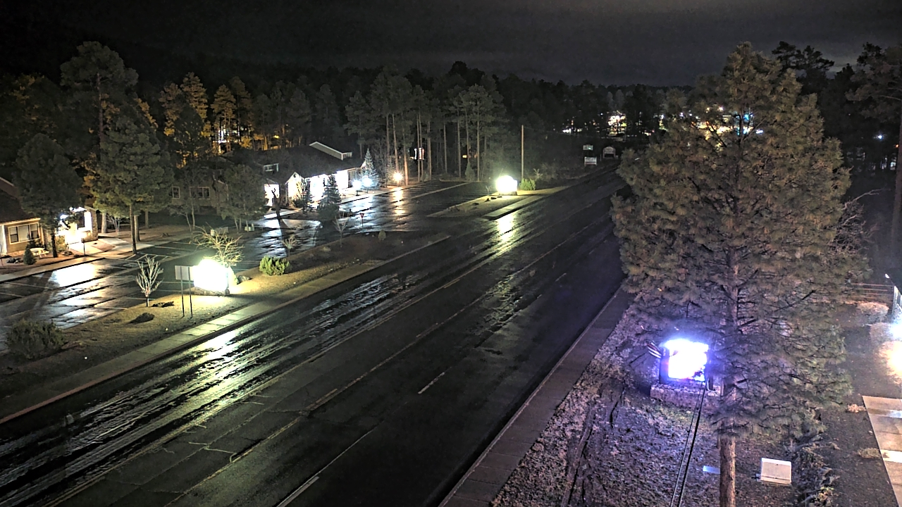 Thumbnail for current weather camera view from Town of Pinetop-Lakeside in Lakeside, Arizona