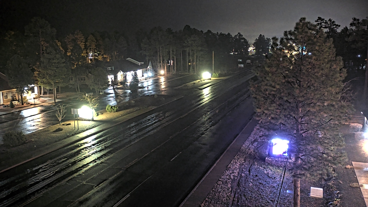 Thumbnail for current weather camera view from Town of Pinetop-Lakeside in Lakeside, Arizona