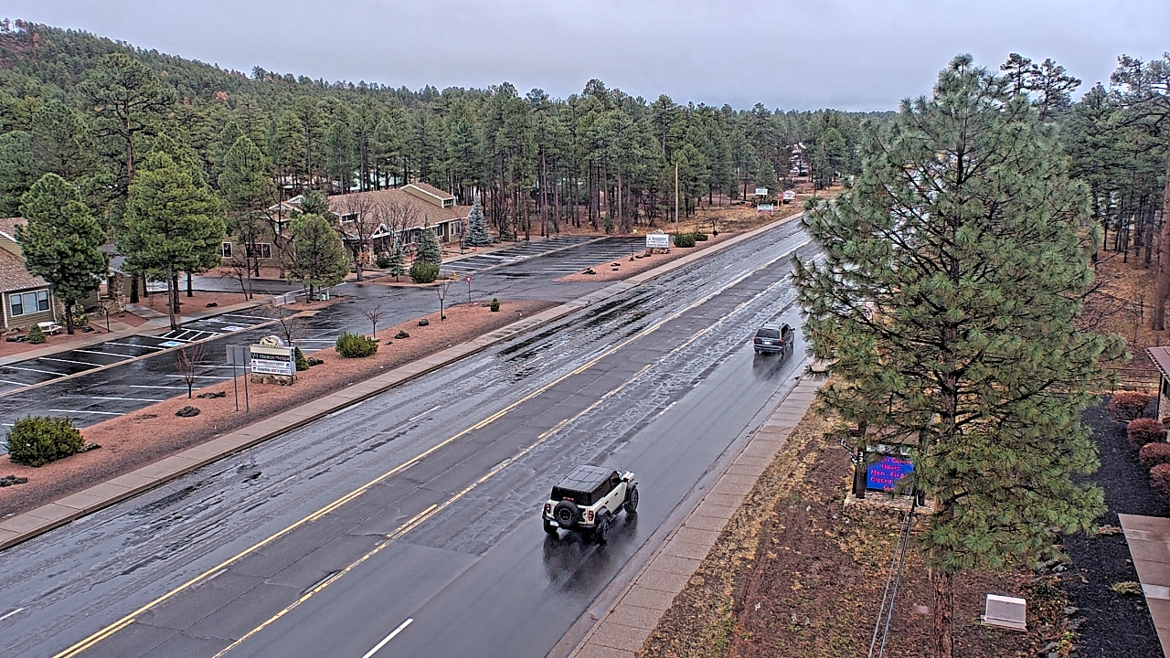 Thumbnail for current weather camera view from Town of Pinetop-Lakeside in Lakeside, Arizona