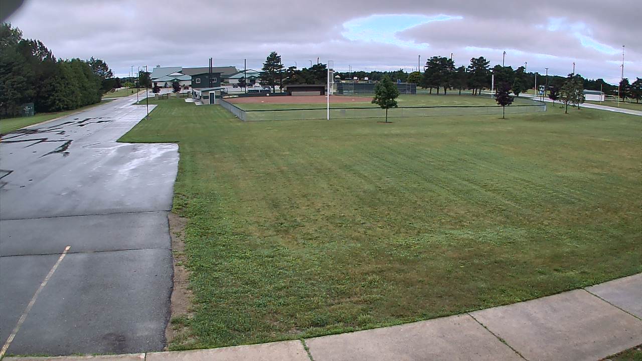Thumbnail for current weather camera view from Laker ES in Pigeon, Michigan