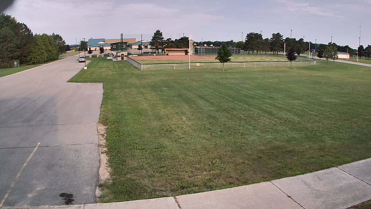 Thumbnail for current weather camera view from Laker ES in Pigeon, Michigan