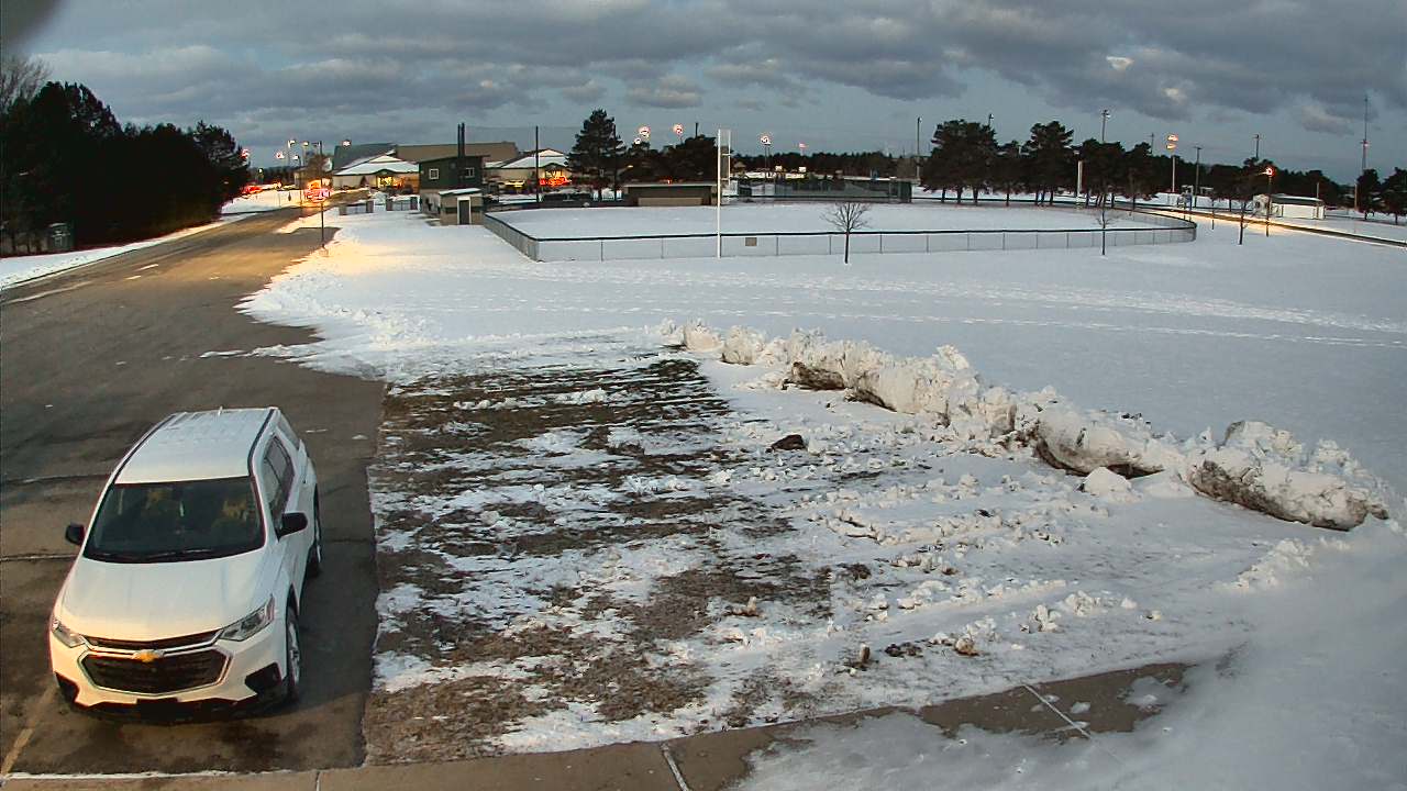 Thumbnail for current weather camera view from Laker ES in Pigeon, Michigan