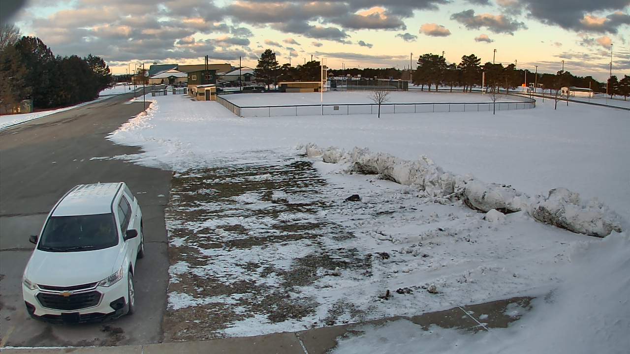 Thumbnail for current weather camera view from Laker ES in Pigeon, Michigan