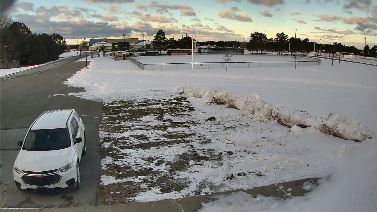 Thumbnail for current weather camera view from Laker ES in Pigeon, Michigan