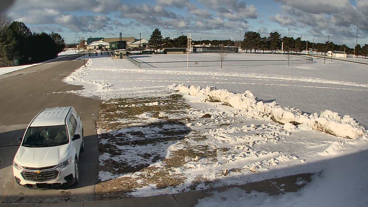 Thumbnail for current weather camera view from Laker ES in Pigeon, Michigan