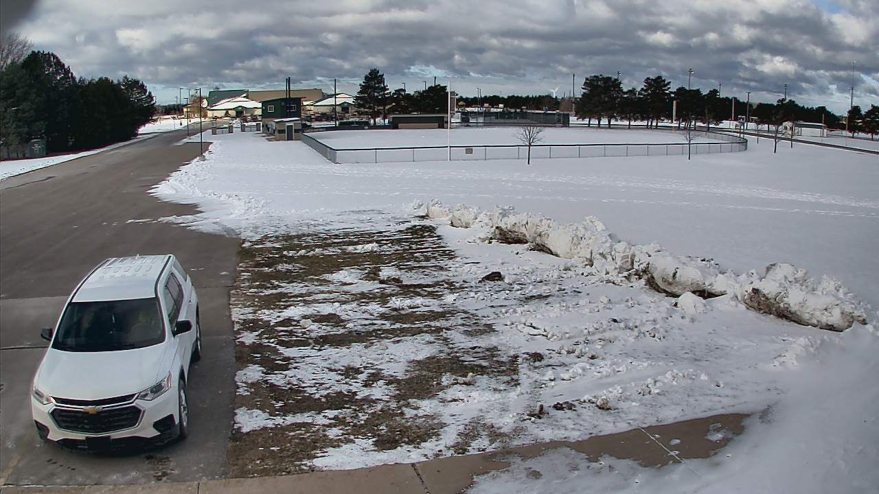 Thumbnail for current weather camera view from Laker ES in Pigeon, Michigan