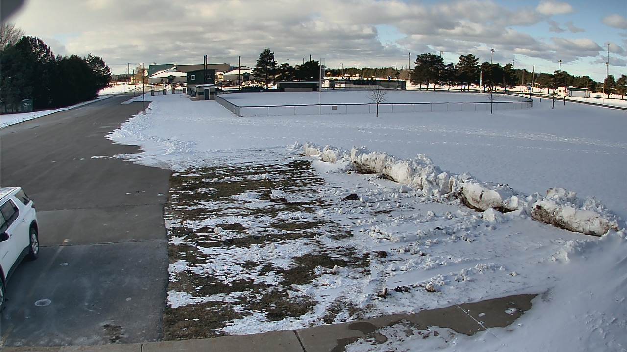 Thumbnail for current weather camera view from Laker ES in Pigeon, Michigan