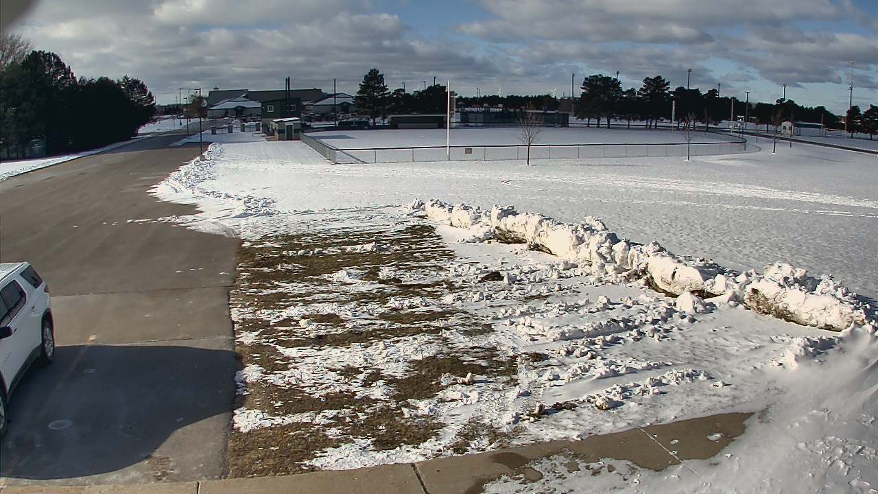 Thumbnail for current weather camera view from Laker ES in Pigeon, Michigan