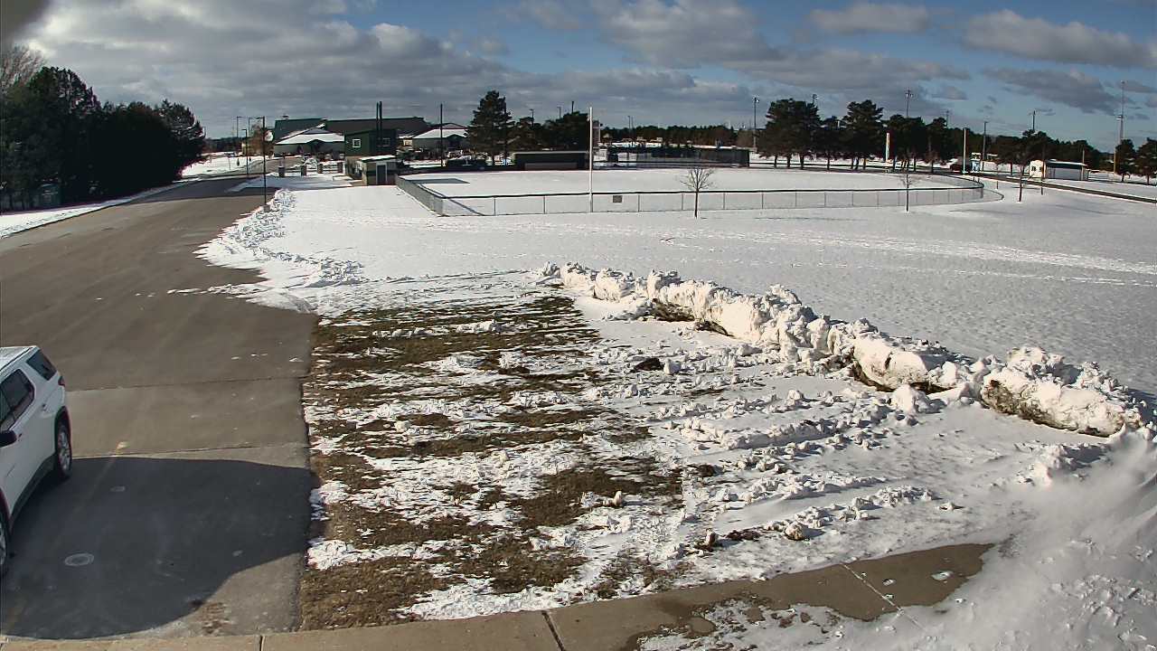 Thumbnail for current weather camera view from Laker ES in Pigeon, Michigan