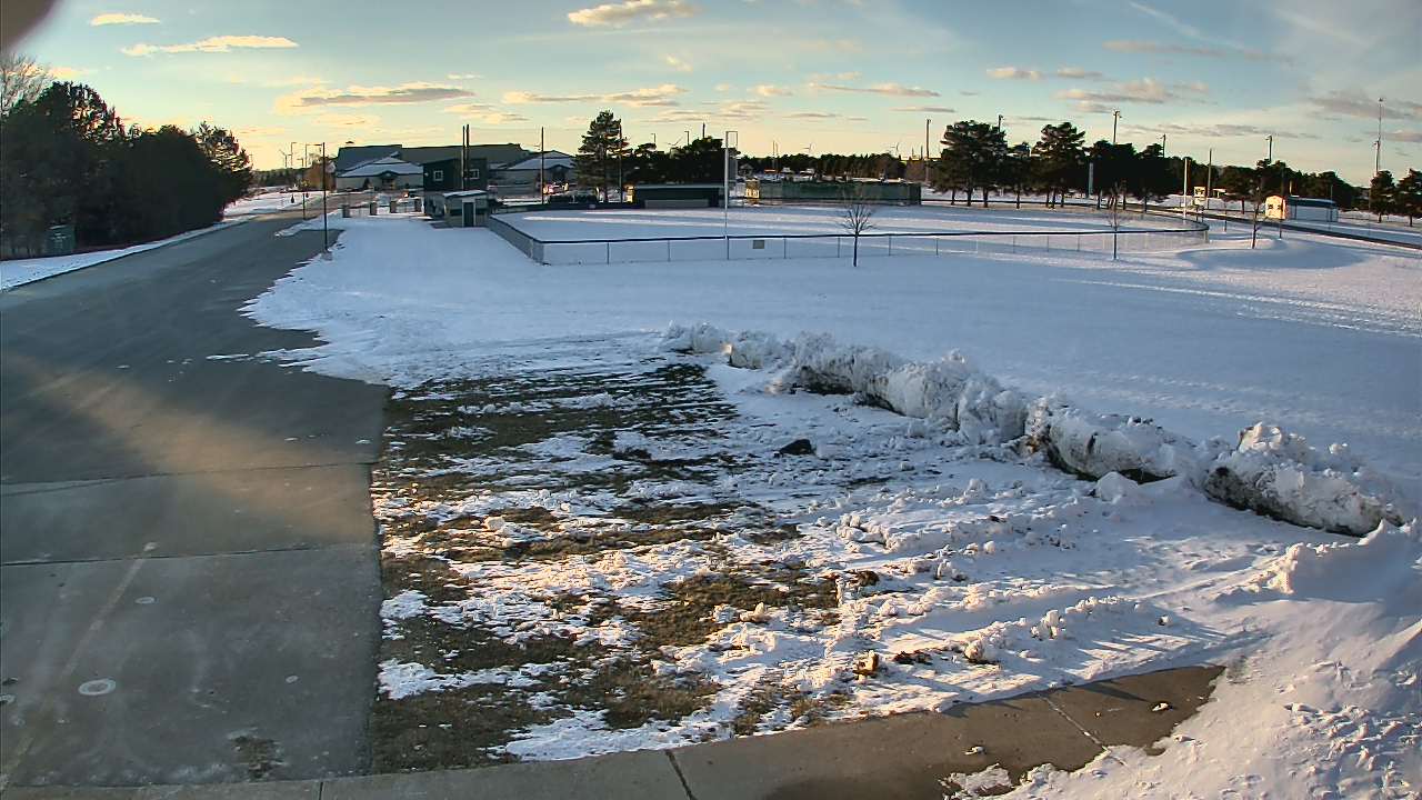 Thumbnail for current weather camera view from Laker ES in Pigeon, Michigan