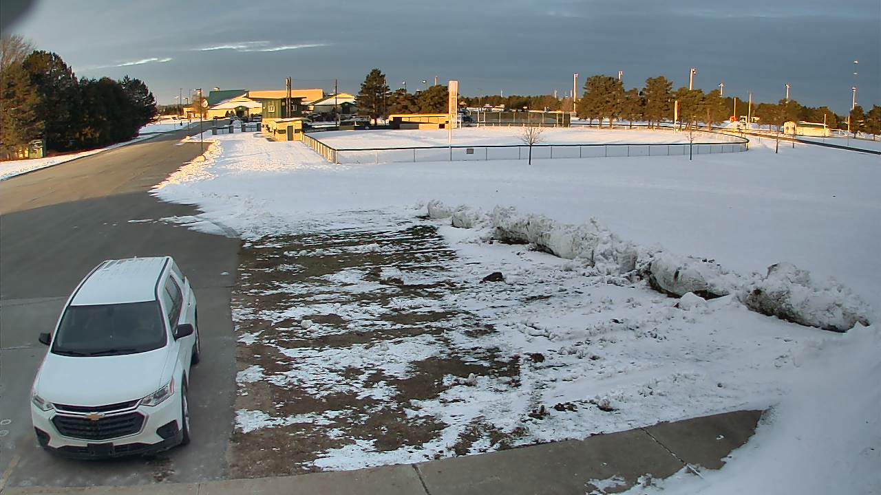 Thumbnail for current weather camera view from Laker ES in Pigeon, Michigan