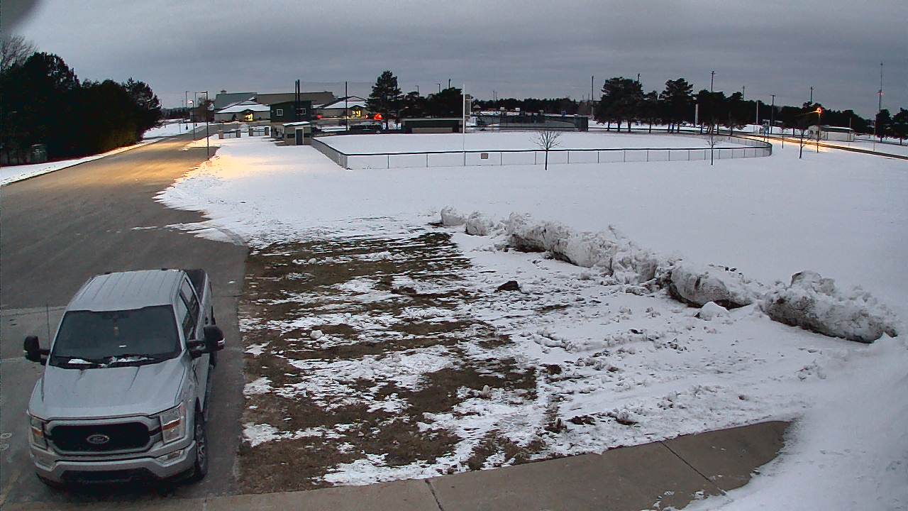 Thumbnail for current weather camera view from Laker ES in Pigeon, Michigan