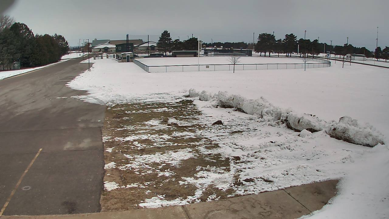 Thumbnail for current weather camera view from Laker ES in Pigeon, Michigan