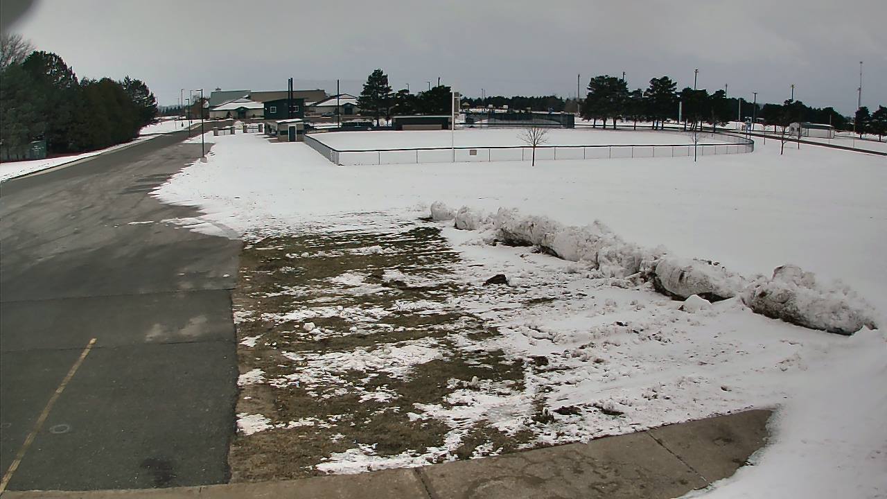 Thumbnail for current weather camera view from Laker ES in Pigeon, Michigan