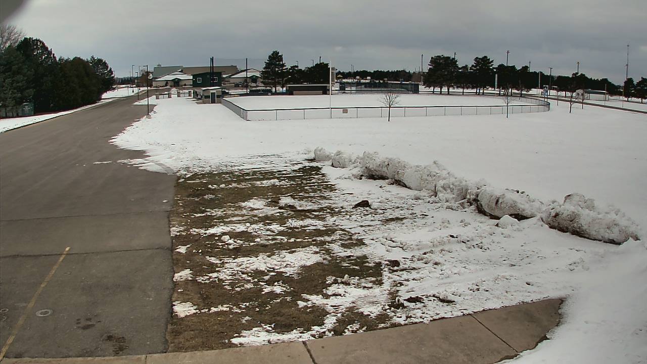 Thumbnail for current weather camera view from Laker ES in Pigeon, Michigan