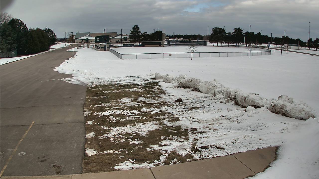 Thumbnail for current weather camera view from Laker ES in Pigeon, Michigan