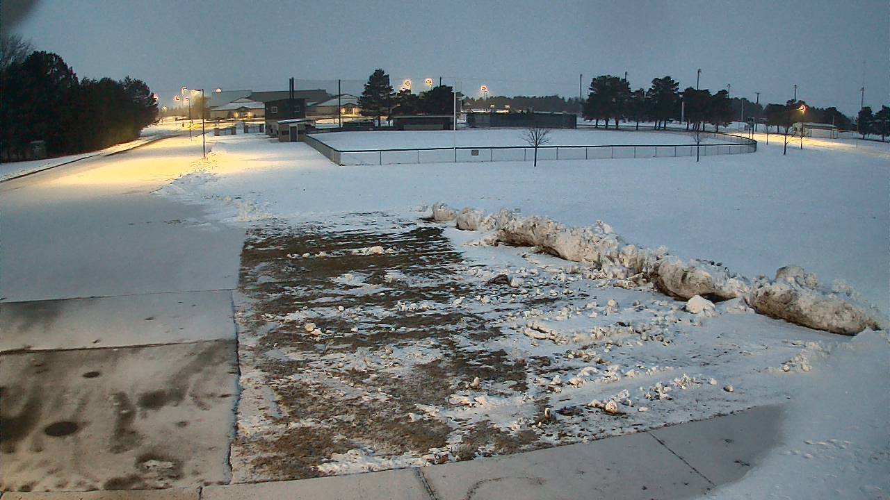 Thumbnail for current weather camera view from Laker ES in Pigeon, Michigan