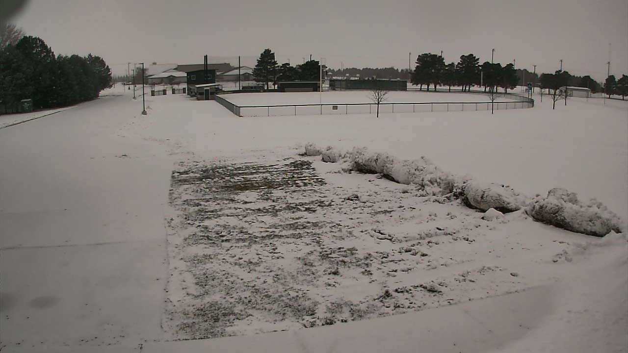 Thumbnail for current weather camera view from Laker ES in Pigeon, Michigan