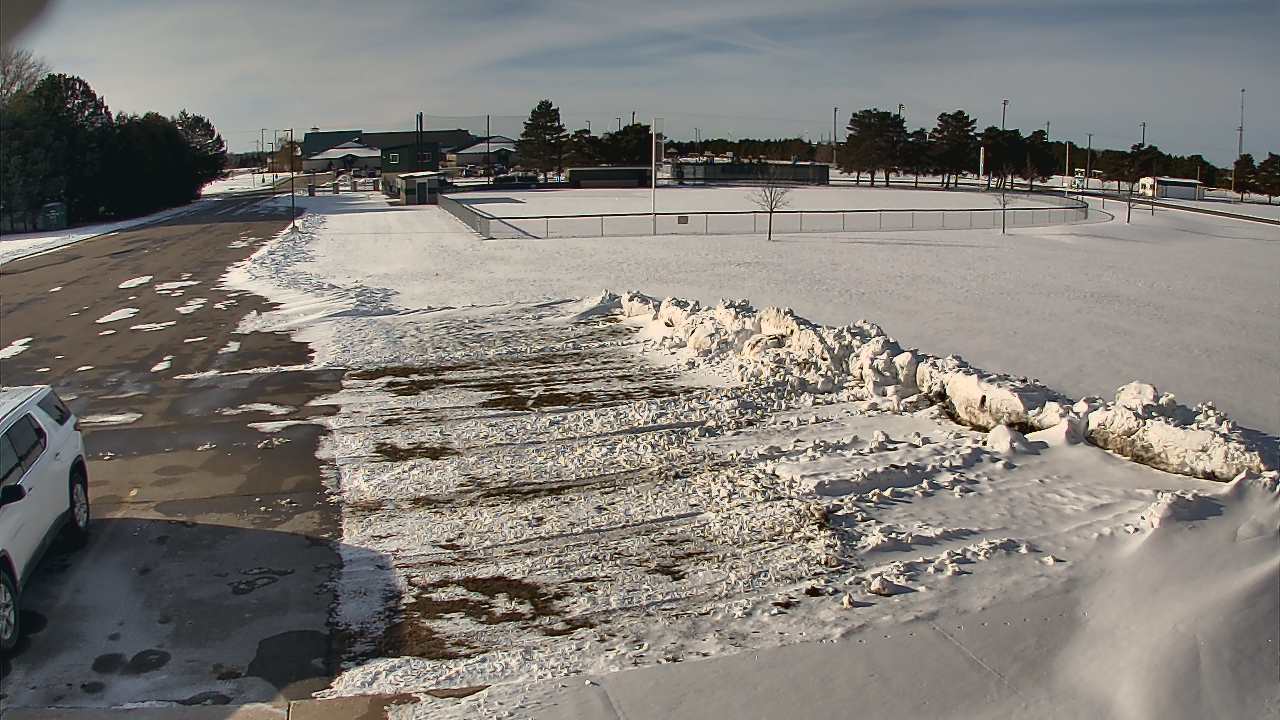 Thumbnail for current weather camera view from Laker ES in Pigeon, Michigan