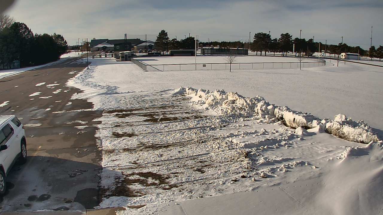 Thumbnail for current weather camera view from Laker ES in Pigeon, Michigan