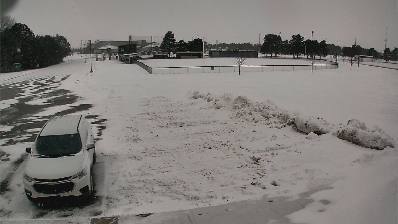 Thumbnail for current weather camera view from Laker ES in Pigeon, Michigan