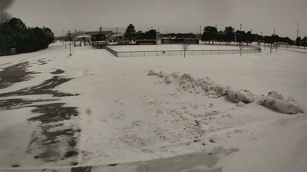 Thumbnail for current weather camera view from Laker ES in Pigeon, Michigan