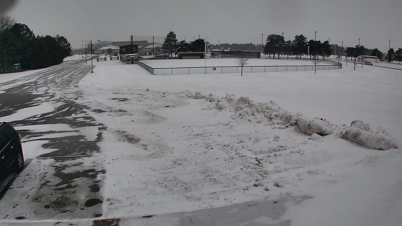 Thumbnail for current weather camera view from Laker ES in Pigeon, Michigan