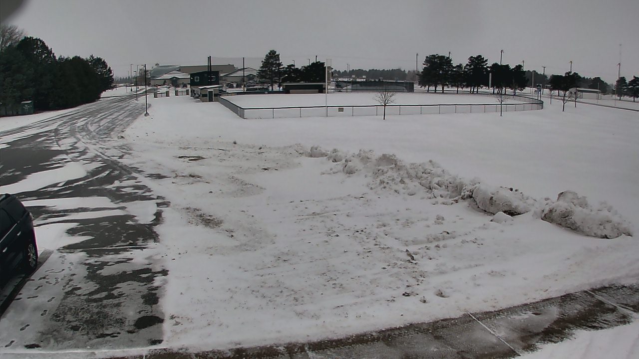 Thumbnail for current weather camera view from Laker ES in Pigeon, Michigan