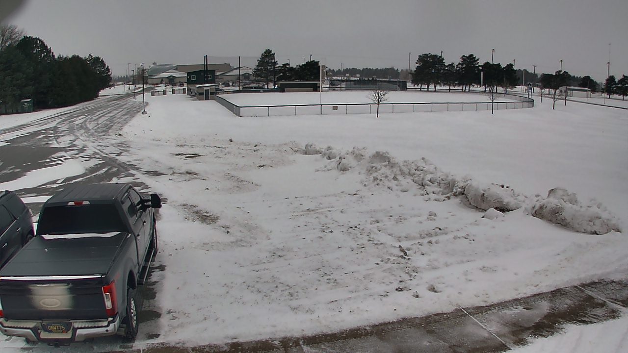 Thumbnail for current weather camera view from Laker ES in Pigeon, Michigan