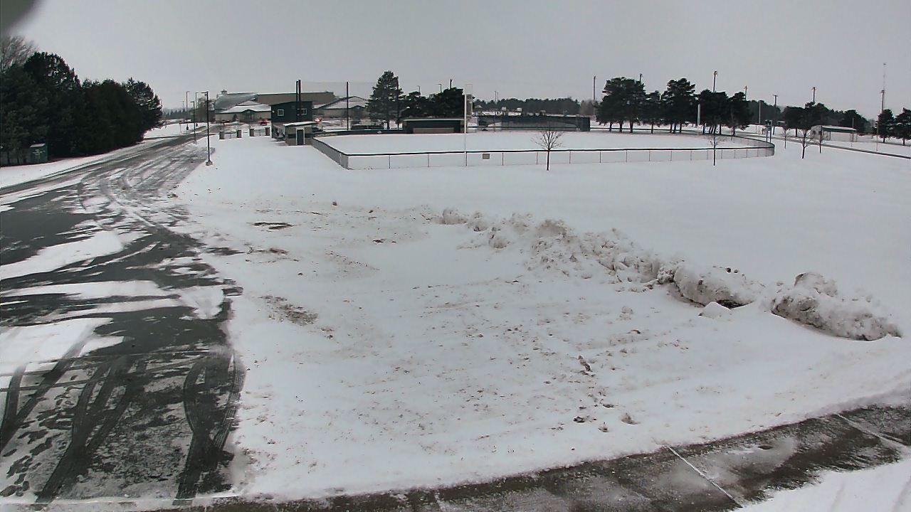 Thumbnail for current weather camera view from Laker ES in Pigeon, Michigan