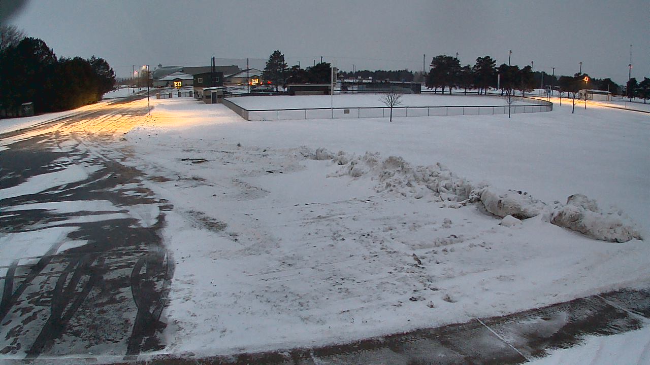 Thumbnail for current weather camera view from Laker ES in Pigeon, Michigan