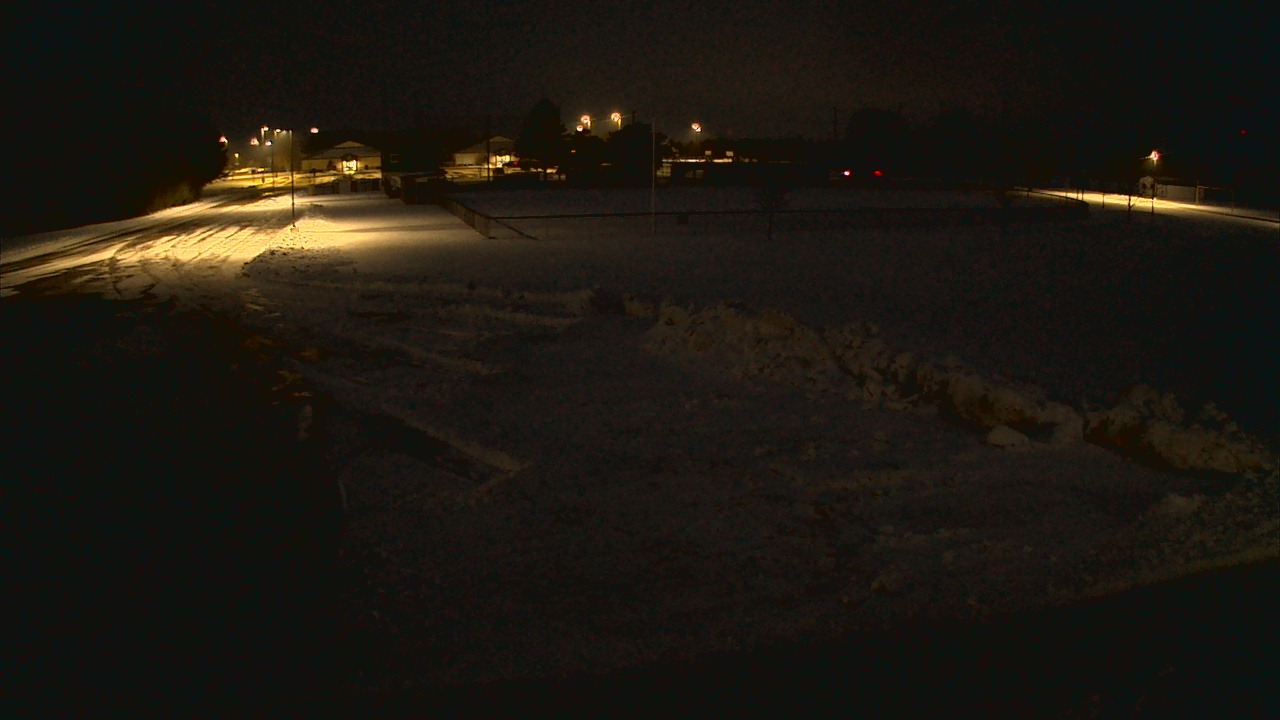 Thumbnail for current weather camera view from Laker ES in Pigeon, Michigan