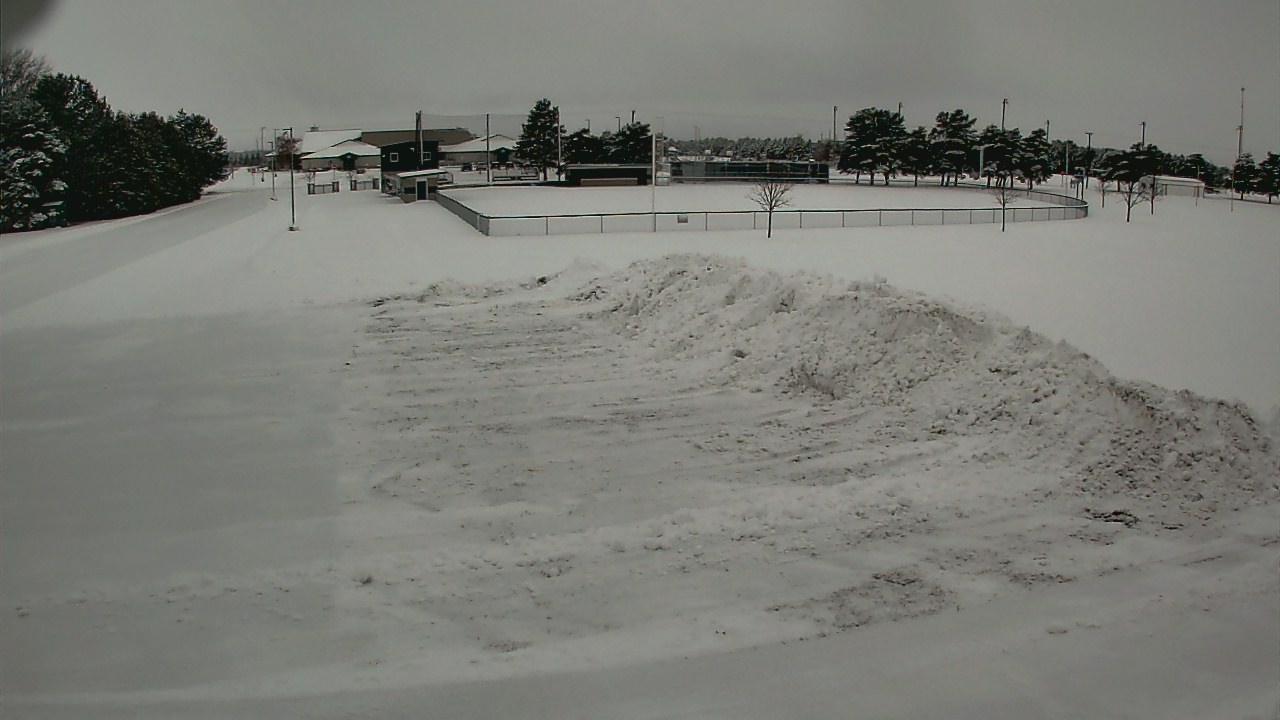 Thumbnail for current weather camera view from Laker ES in Pigeon, Michigan