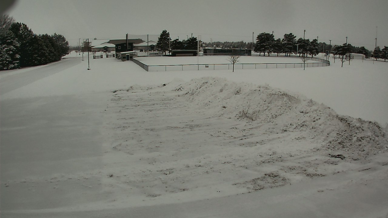 Thumbnail for current weather camera view from Laker ES in Pigeon, Michigan