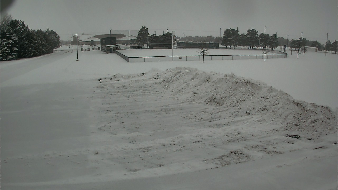 Thumbnail for current weather camera view from Laker ES in Pigeon, Michigan