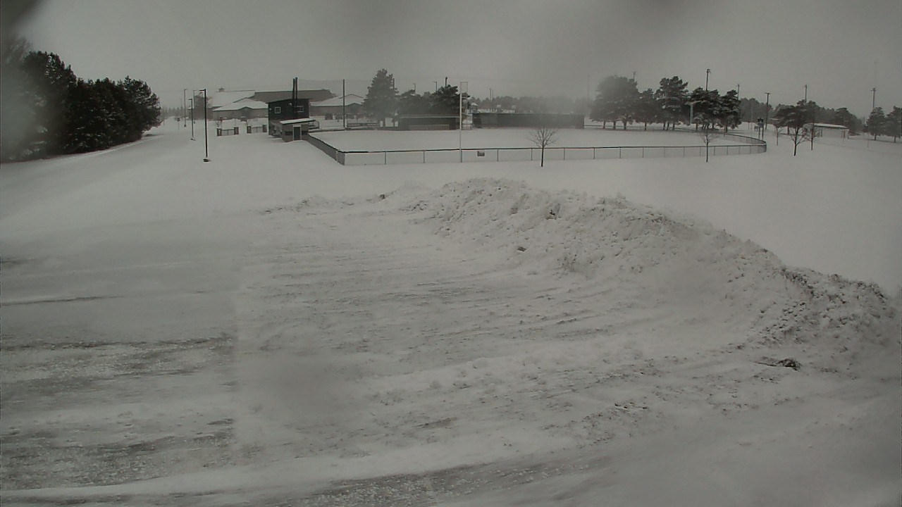 Thumbnail for current weather camera view from Laker ES in Pigeon, Michigan