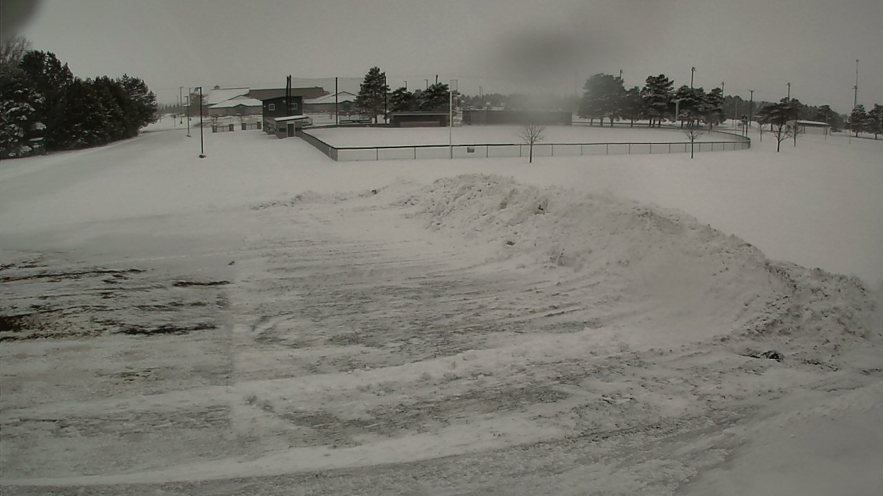 Thumbnail for current weather camera view from Laker ES in Pigeon, Michigan