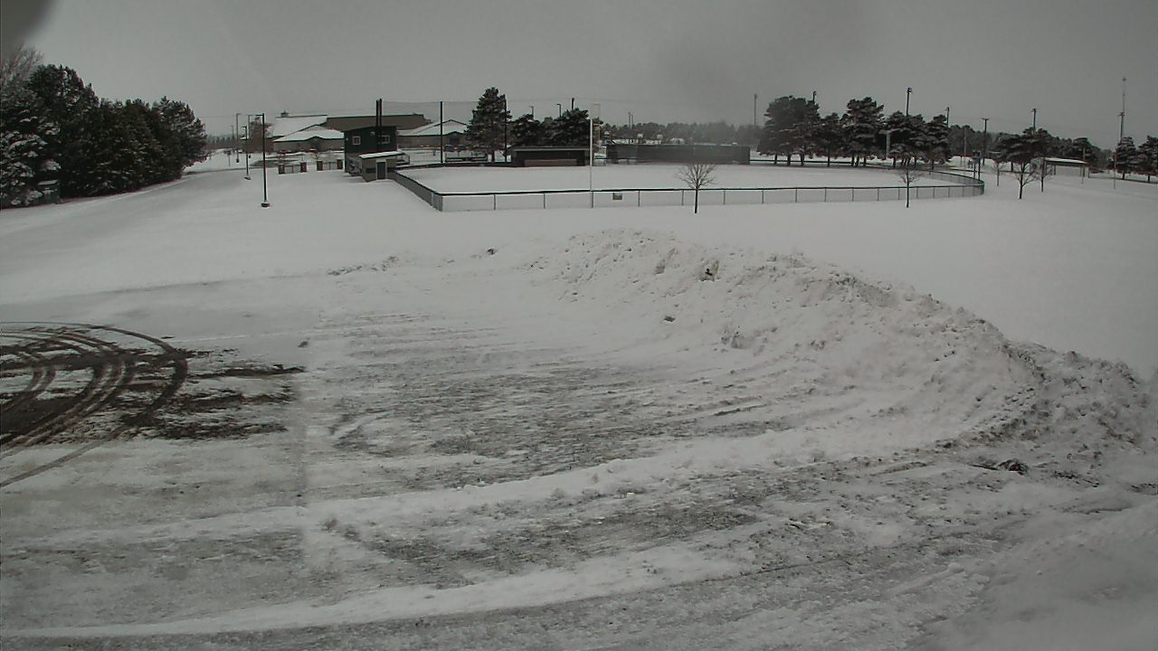 Thumbnail for current weather camera view from Laker ES in Pigeon, Michigan