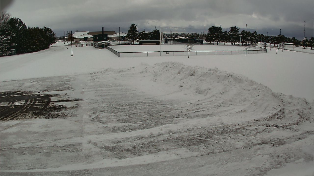 Thumbnail for current weather camera view from Laker ES in Pigeon, Michigan