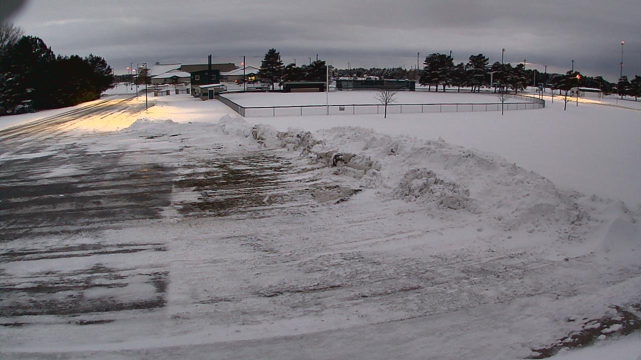 Thumbnail for current weather camera view from Laker ES in Pigeon, Michigan