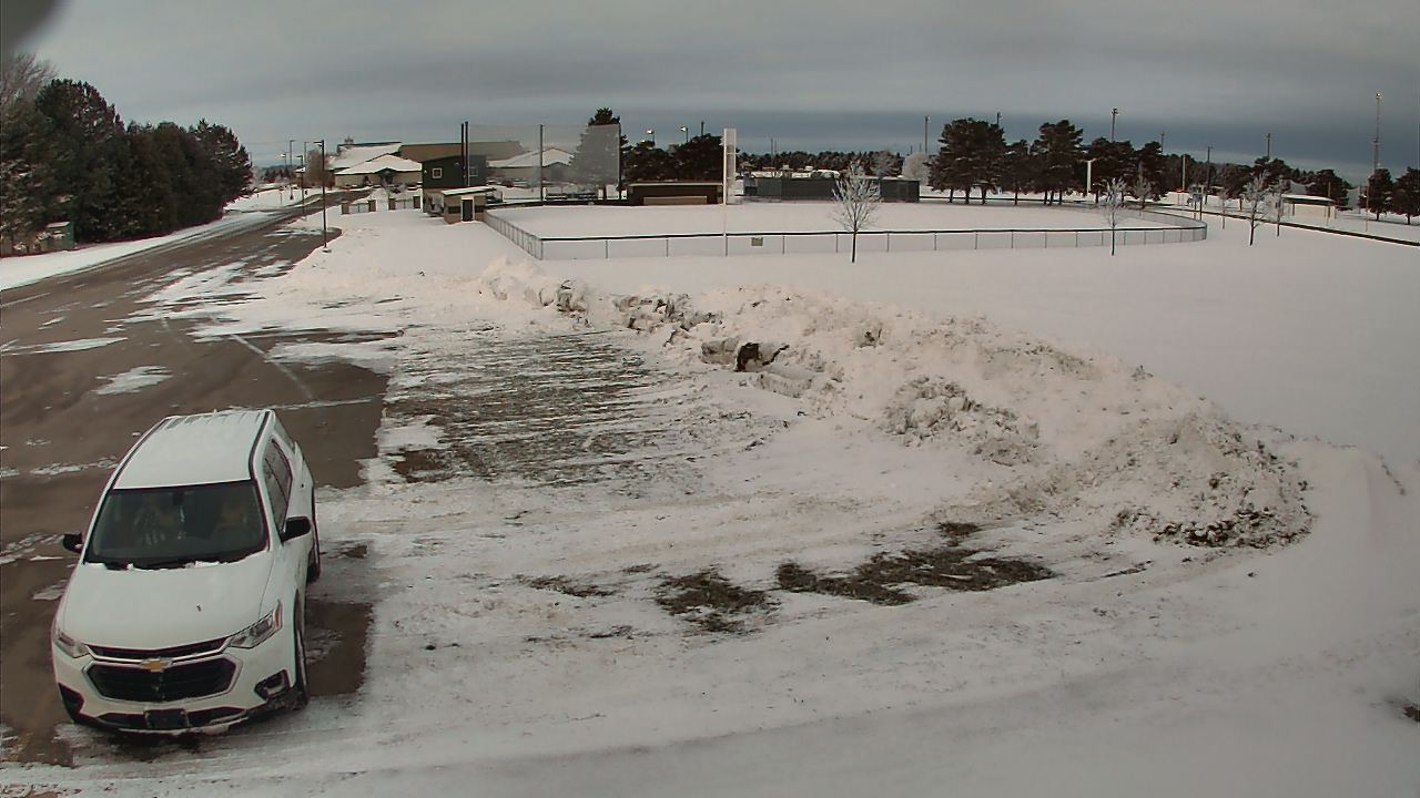 Thumbnail for current weather camera view from Laker ES in Pigeon, Michigan